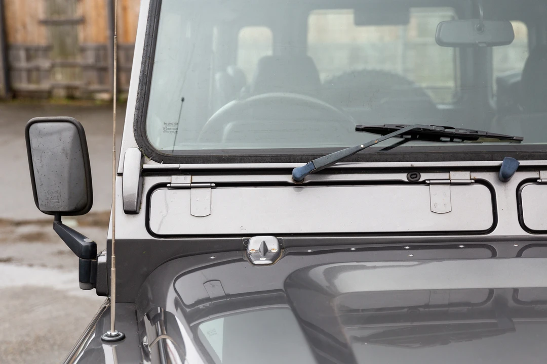 2005 Land Rover Defender 90 - Image 27 of 31