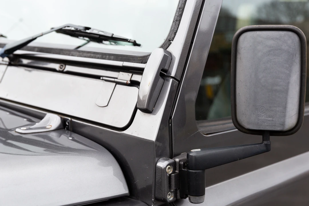 2005 Land Rover Defender 90 - Image 30 of 31
