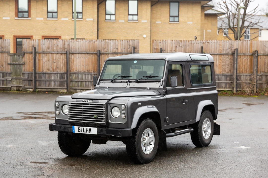2005 Land Rover Defender 90 - Image 6 of 31