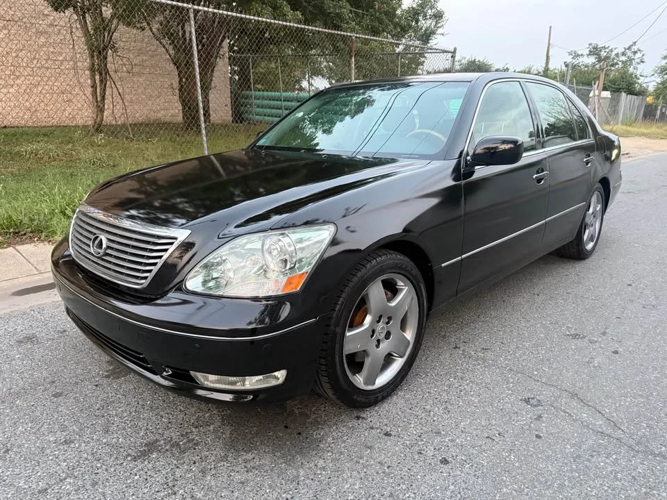 2005 Lexus LS 3rd Gen - Image 3 of 20