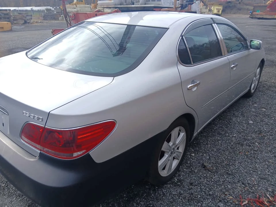 2005 Lexus ES 4th Gen - Image 4 of 8