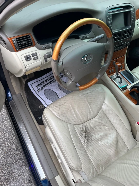 2005 Lexus LS 3rd Gen - Image 4 of 11