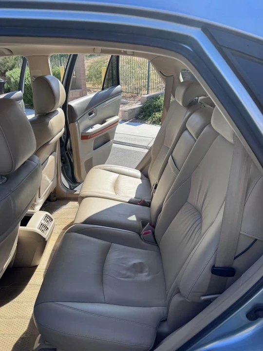 2005 Lexus RX 2nd Gen - Image 9 of 10
