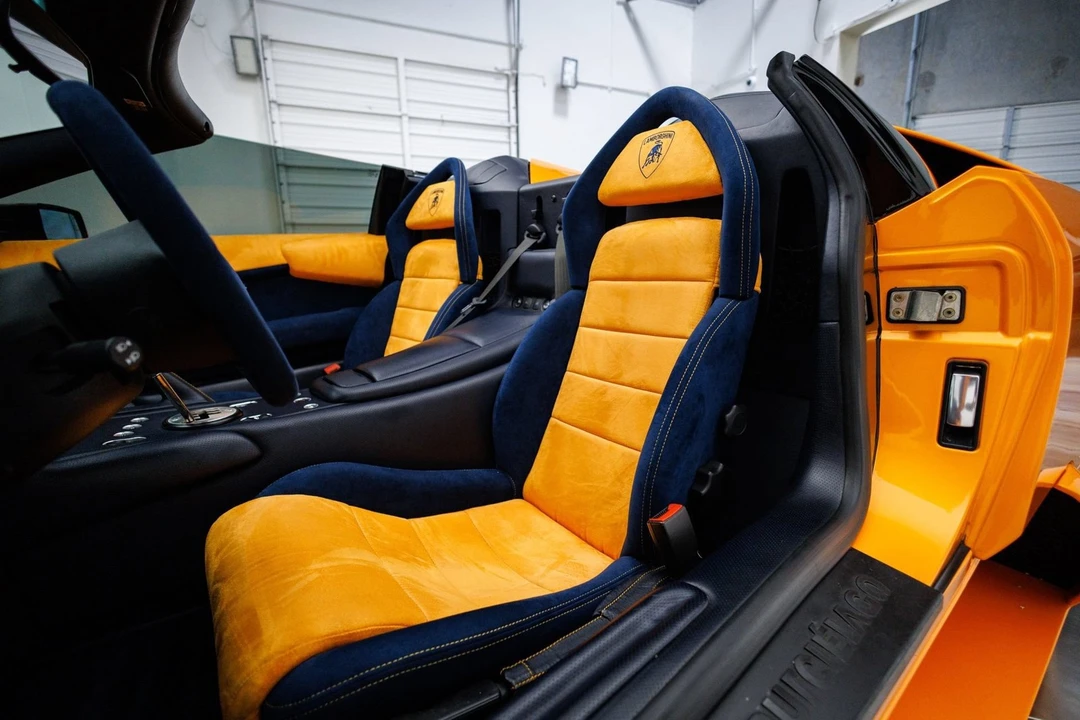2005 Lamborghini Murcielago - Image 28 of 31