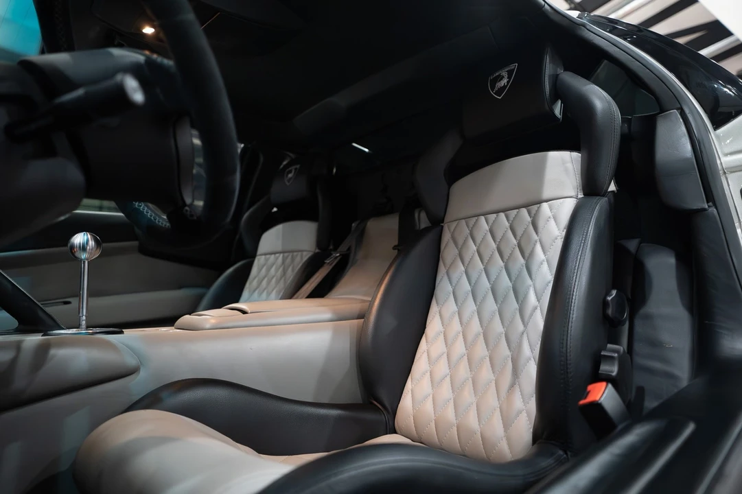 2005 Lamborghini Murcielago - Image 9 of 31