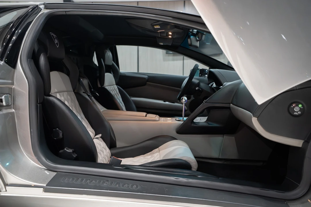 2005 Lamborghini Murcielago - Image 20 of 31