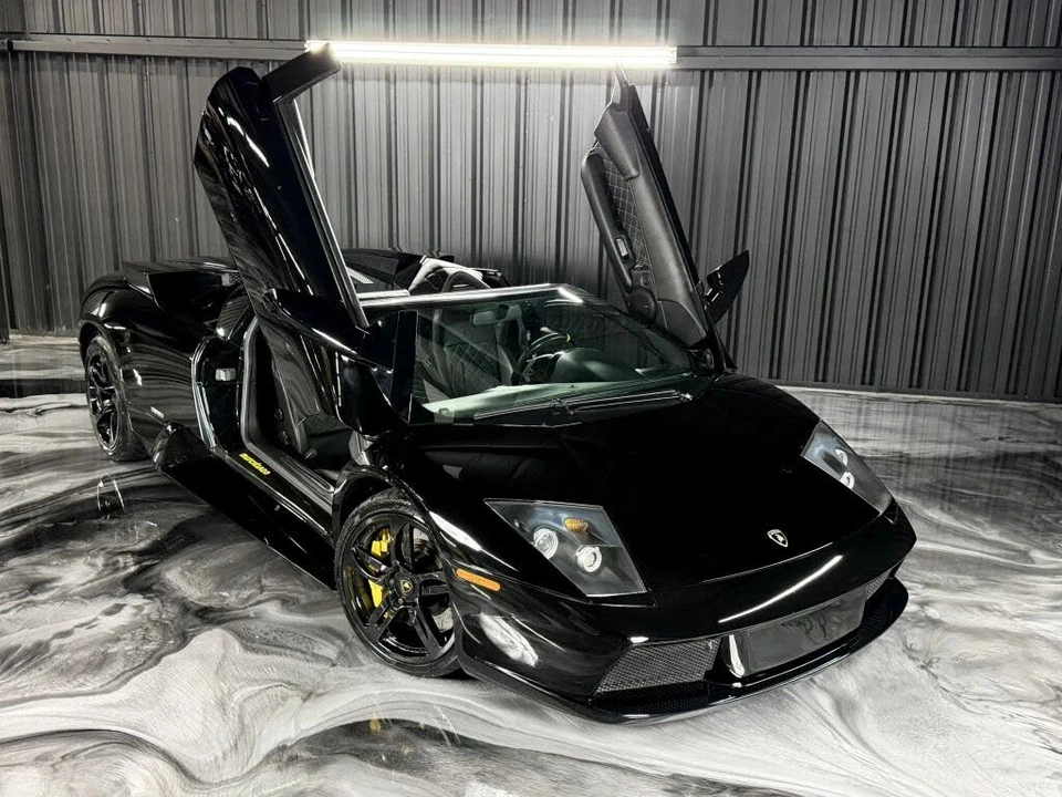 2005 Lamborghini Murcielago - Image 16 of 31