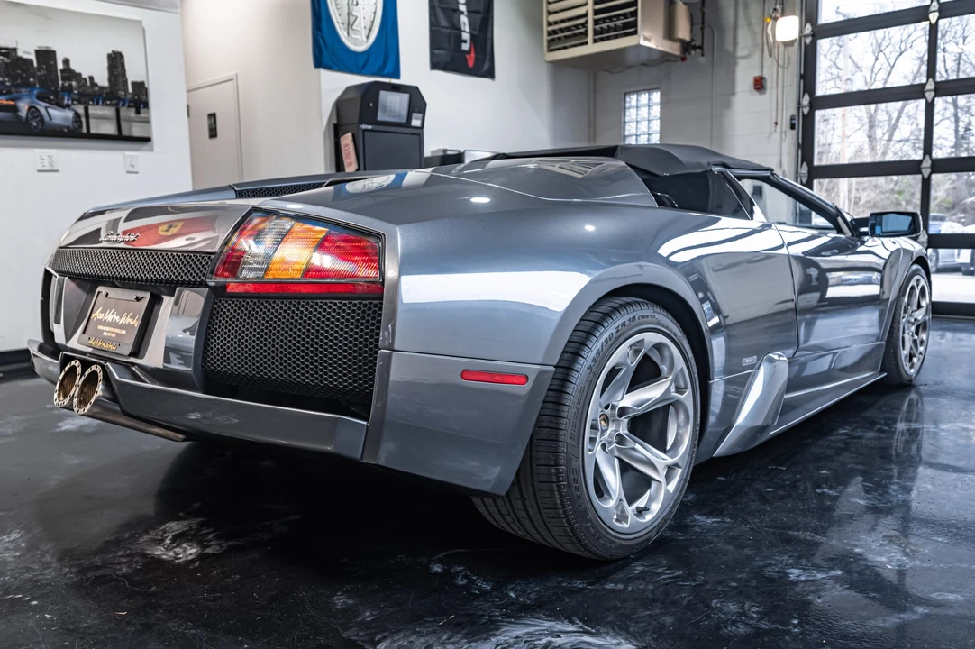2005 Lamborghini Murcielago - Image 11 of 31
