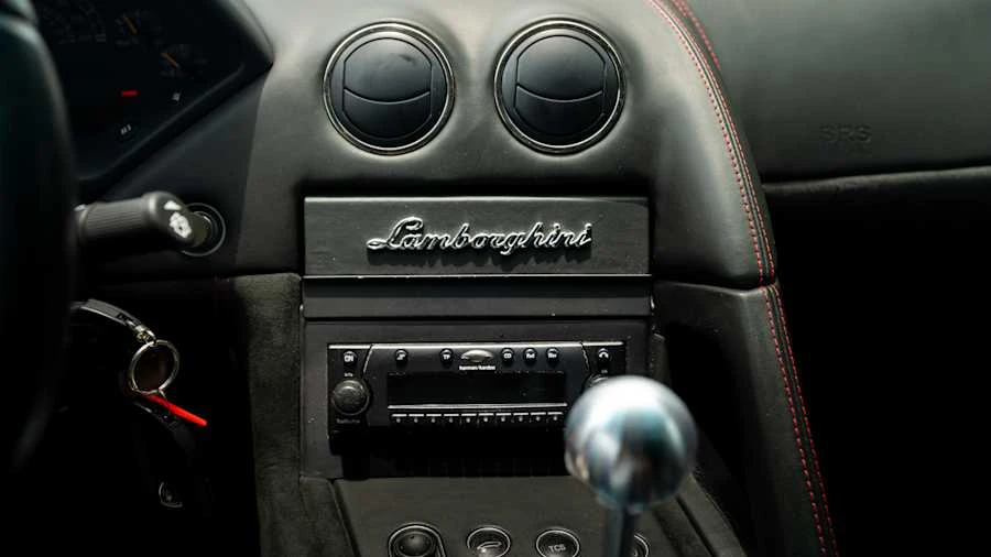 2005 Lamborghini Murcielago - Image 13 of 24