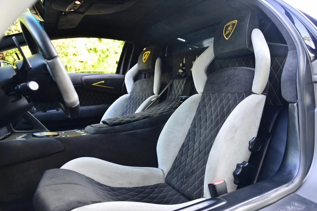2005 Lamborghini Murcielago - Image 16 of 24