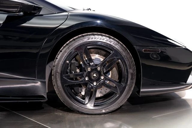 2005 Lamborghini Murcielago - Image 11 of 24