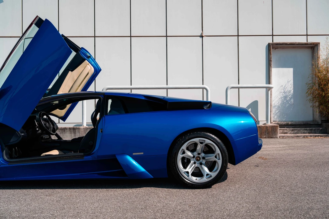 2005 Lamborghini Murcielago - Image 28 of 31
