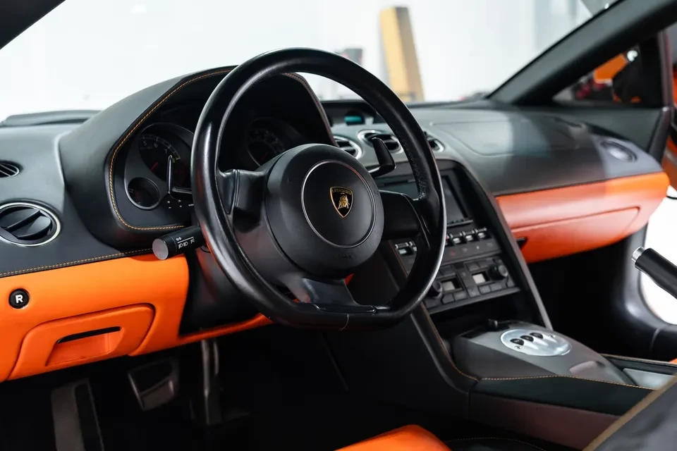 2005 Lamborghini Gallardo - Image 11 of 18
