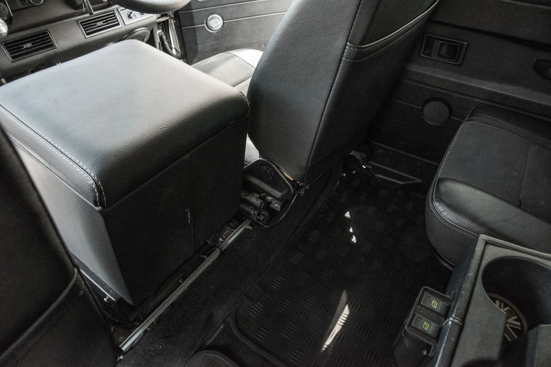 2005 Land Rover Defender 110 - Image 22 of 30