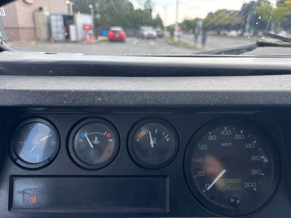 2005 Land Rover Defender 110 - Image 17 of 20