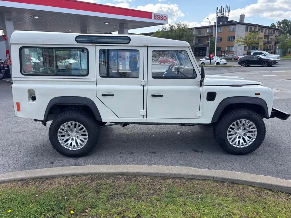 2005 Land Rover Defender 110 - Image 3 of 20