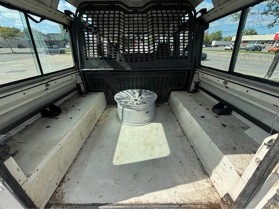 2005 Land Rover Defender 110 - Image 6 of 20