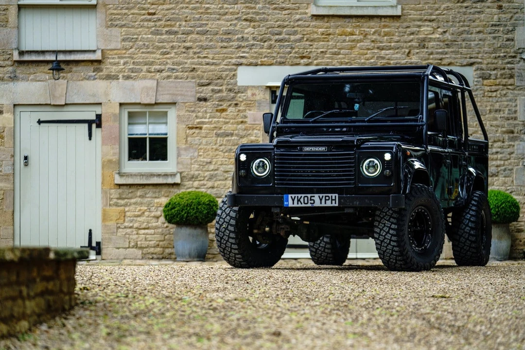 2005 Land Rover Defender 110 - Image 26 of 30