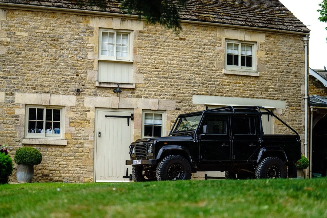 2005 Land Rover Defender 110 - Image 24 of 30