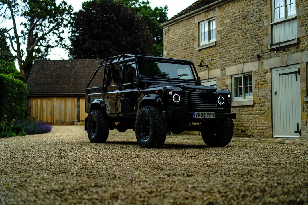 2005 Land Rover Defender 110 - Image 27 of 30