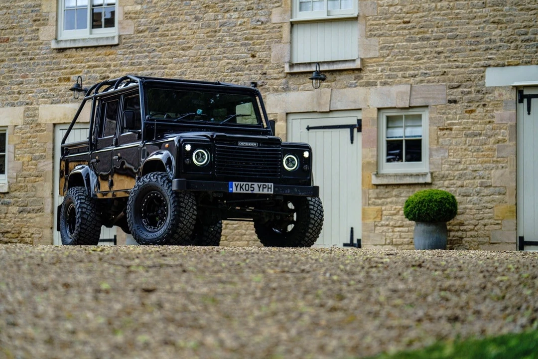 2005 Land Rover Defender 110 - Image 29 of 30
