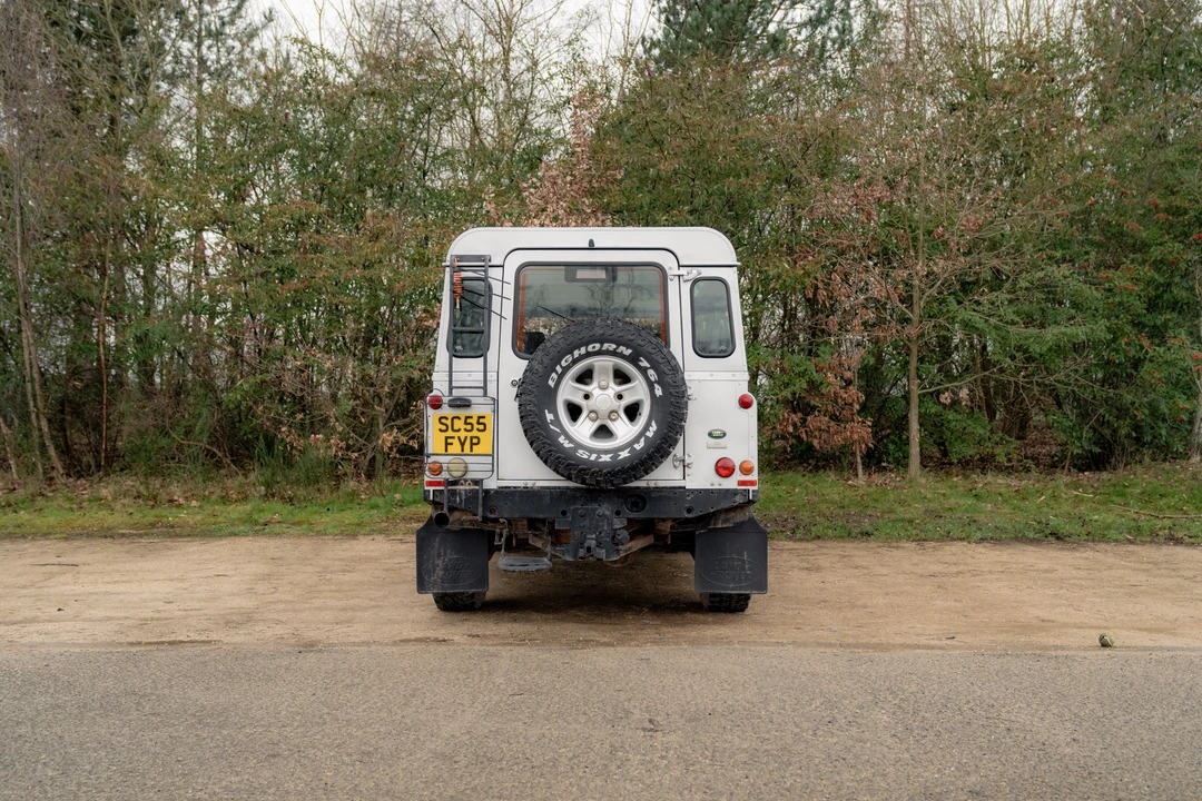 2005 Land Rover Defender 110 - Image 6 of 31