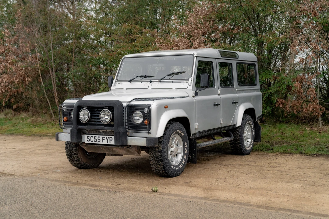 2005 Land Rover Defender 110 - Image 9 of 31
