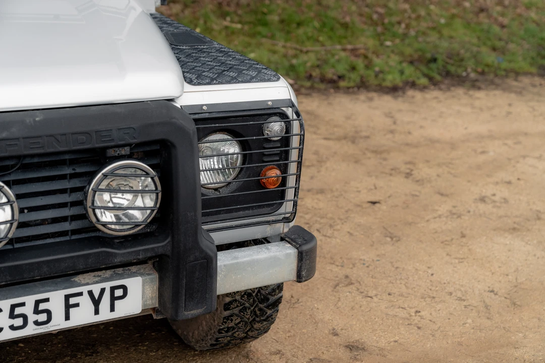 2005 Land Rover Defender 110 - Image 20 of 31