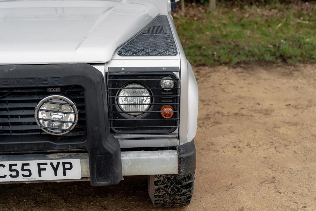 2005 Land Rover Defender 110 - Image 23 of 31
