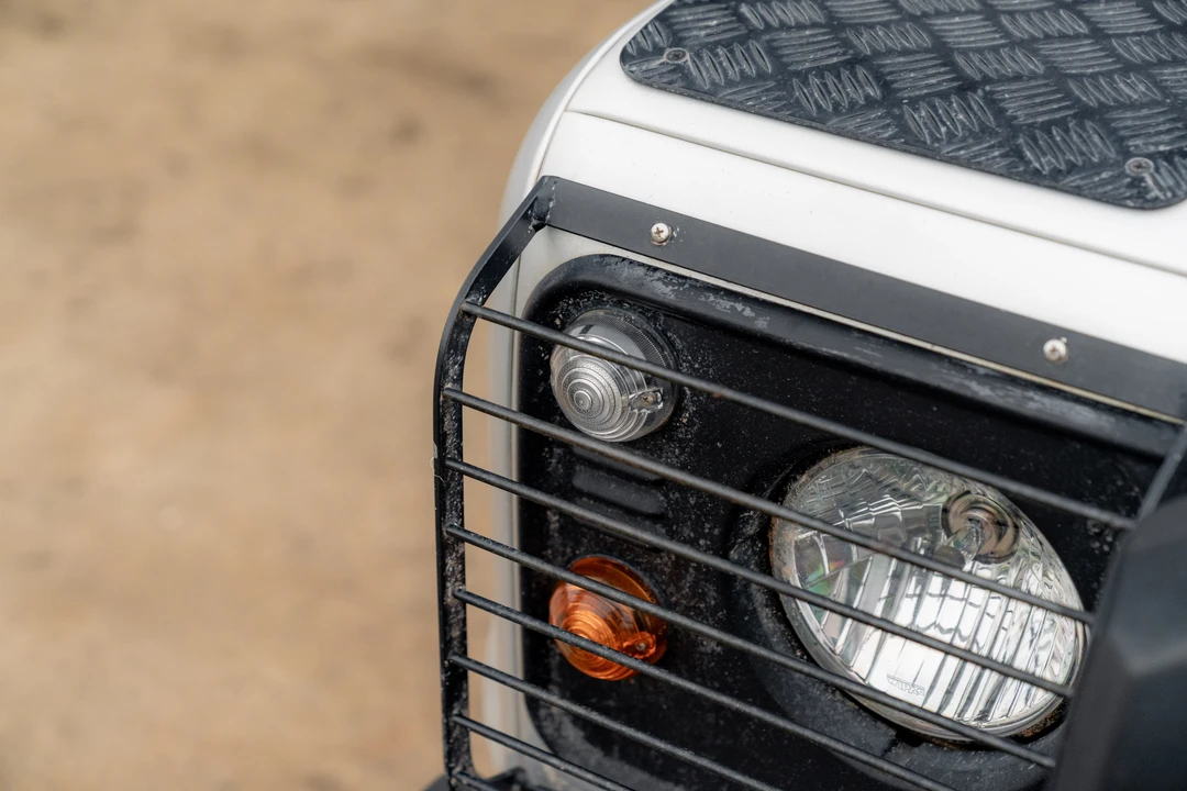 2005 Land Rover Defender 110 - Image 27 of 31