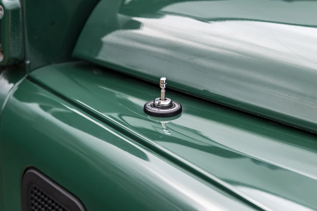 2005 Land Rover Defender 110 - Image 25 of 31