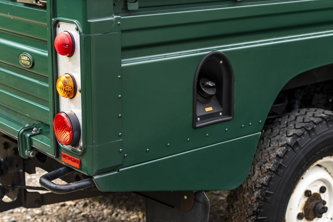 2005 Land Rover Defender 110 - Image 29 of 31