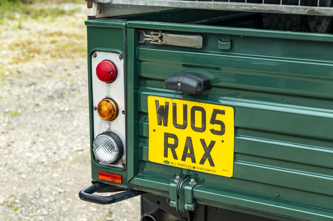 2005 Land Rover Defender 110 - Image 30 of 31