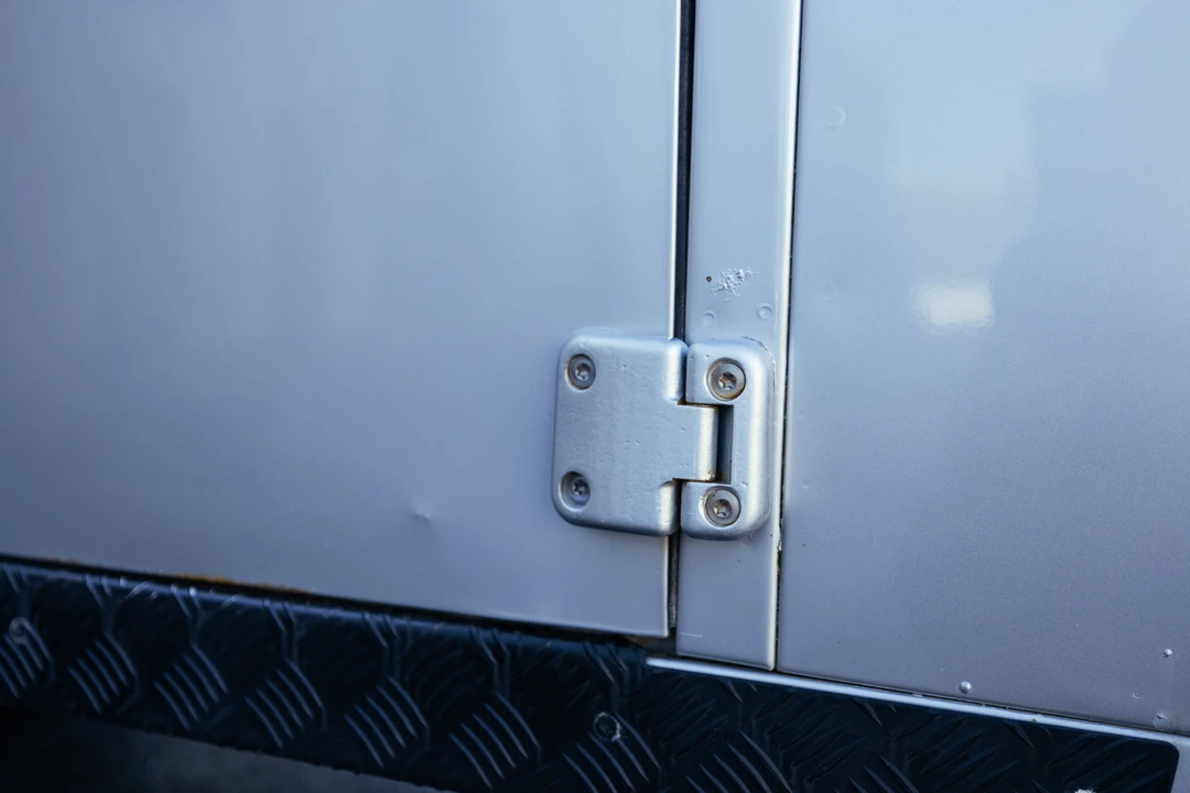 2005 Land Rover Defender 110 - Image 28 of 31