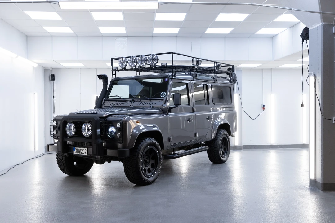 2005 Land Rover Defender 110 - Image 4 of 31