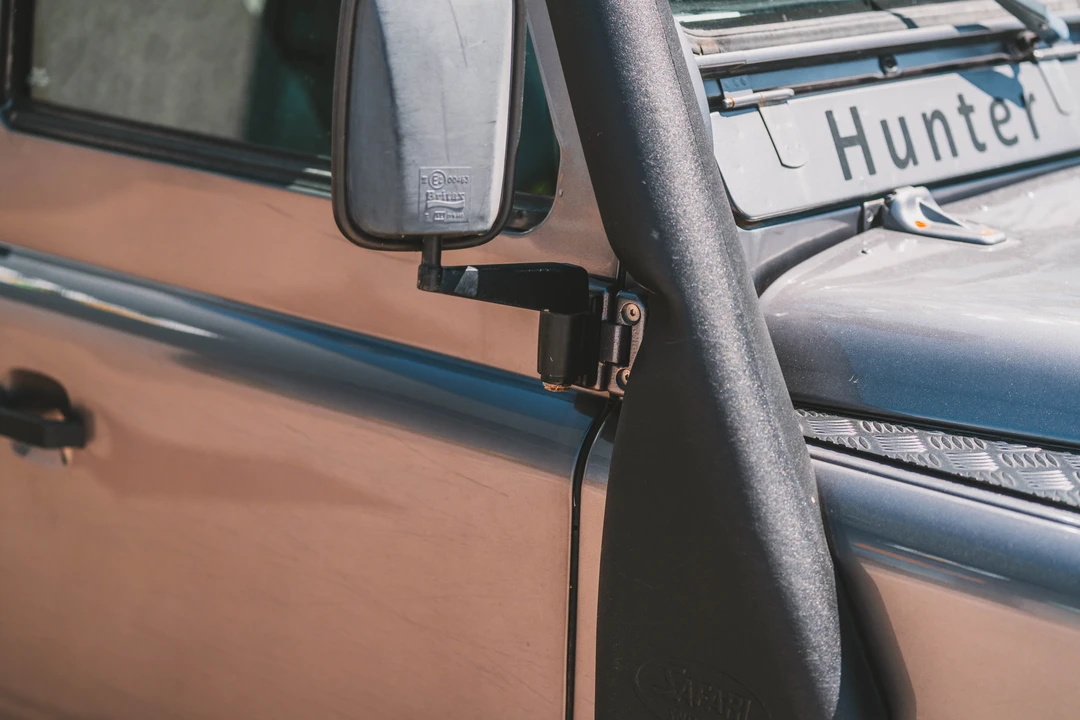 2005 Land Rover Defender 110 - Image 11 of 31