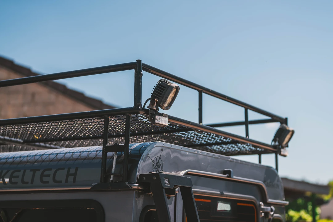 2005 Land Rover Defender 110 - Image 30 of 31