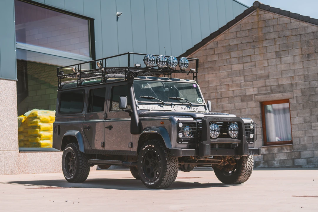 2005 Land Rover Defender 110 - Image 3 of 31