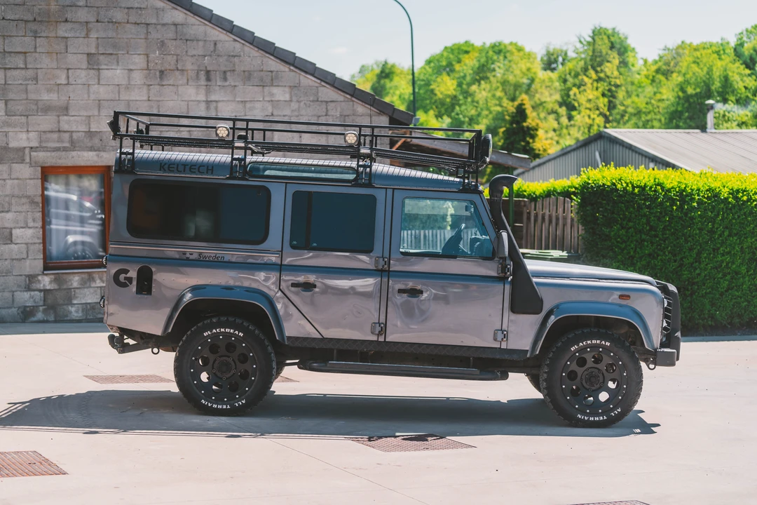 2005 Land Rover Defender 110 - Image 4 of 31