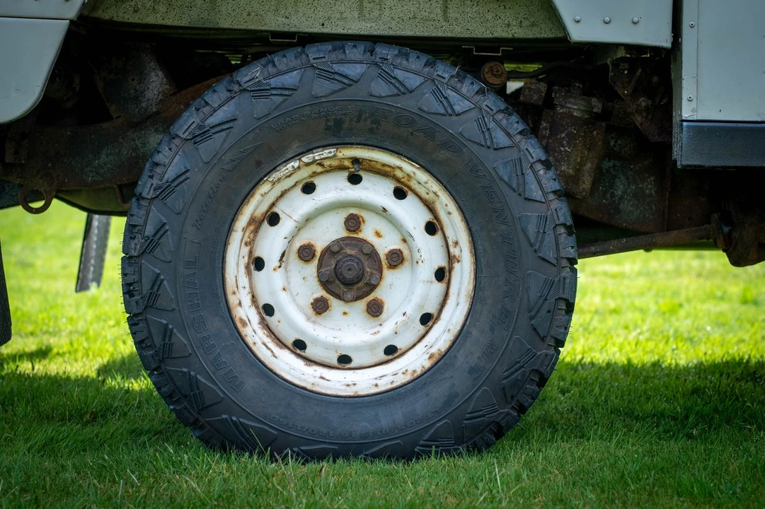2005 Land Rover Defender 130 - Image 25 of 30
