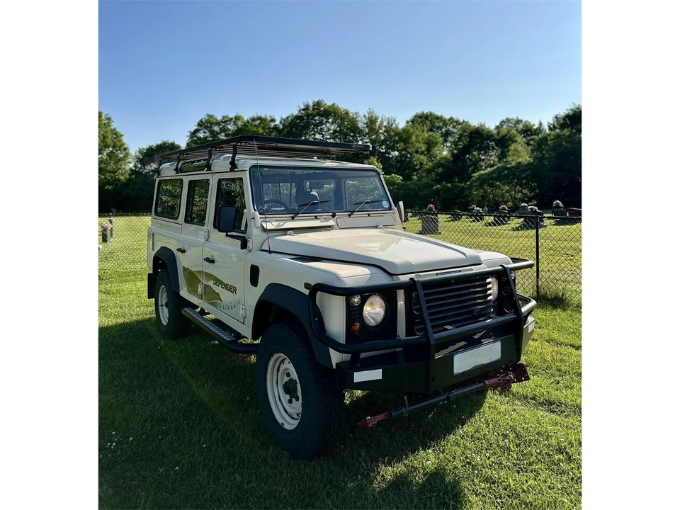 2005 Land Rover Defender - Image 3 of 14