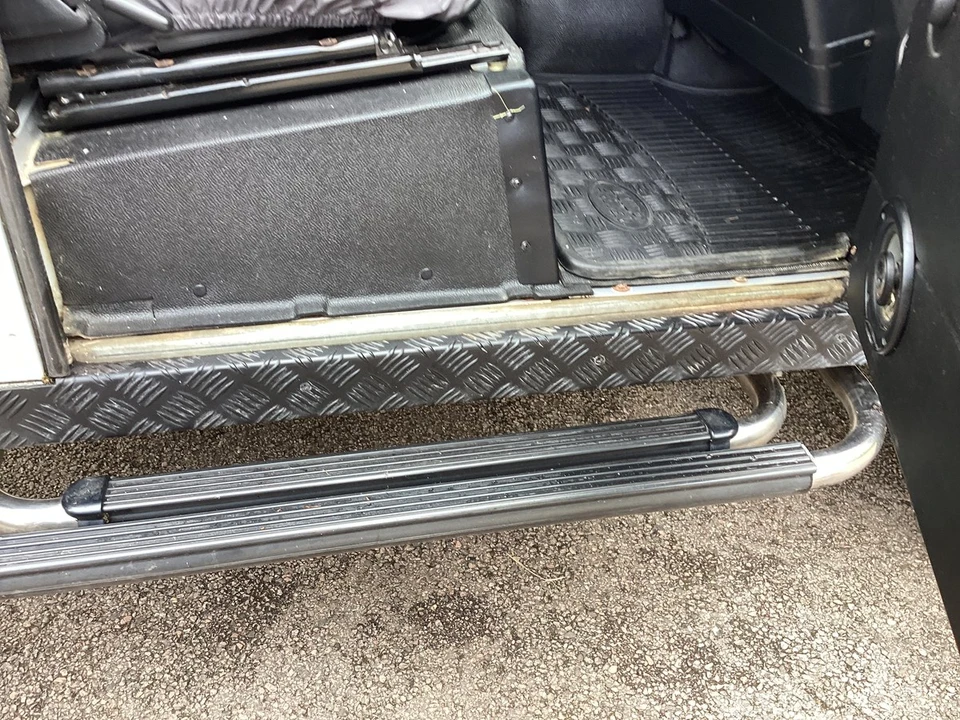 2005 Land Rover Defender 90 - Image 22 of 30