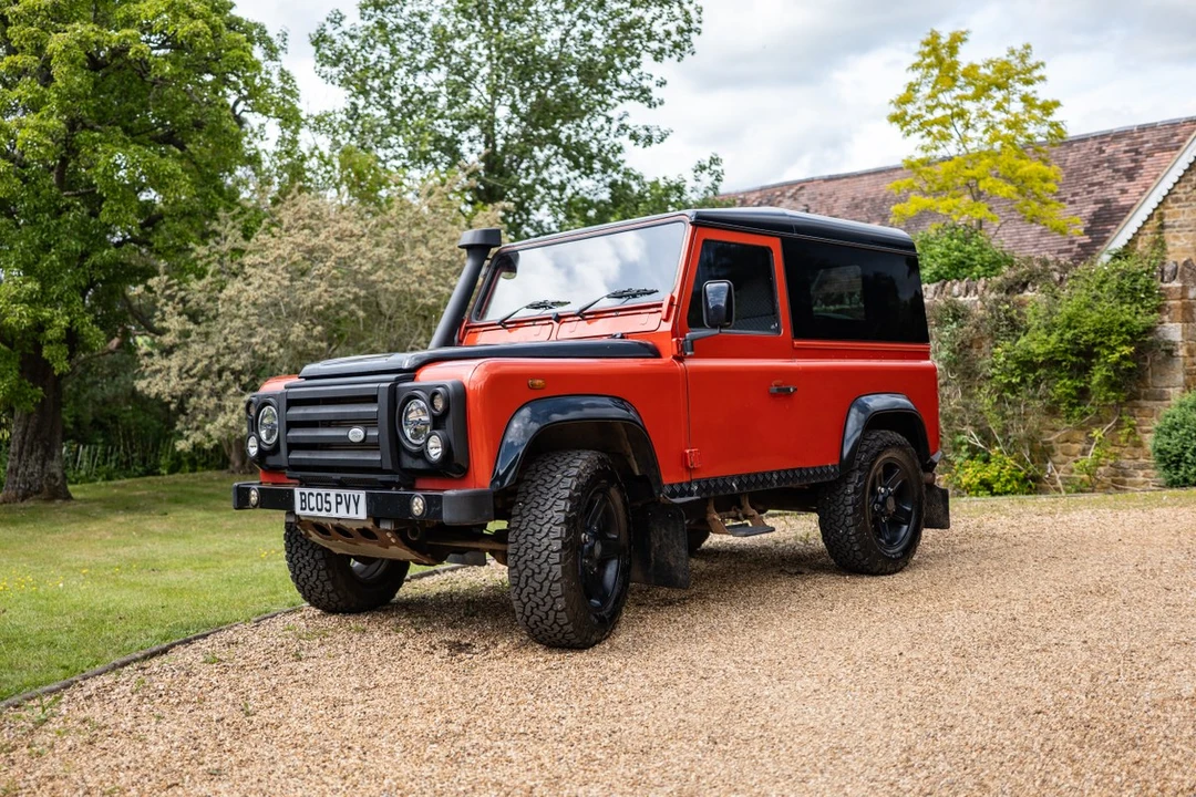 2005 Land Rover Defender 90 - Image 4 of 30