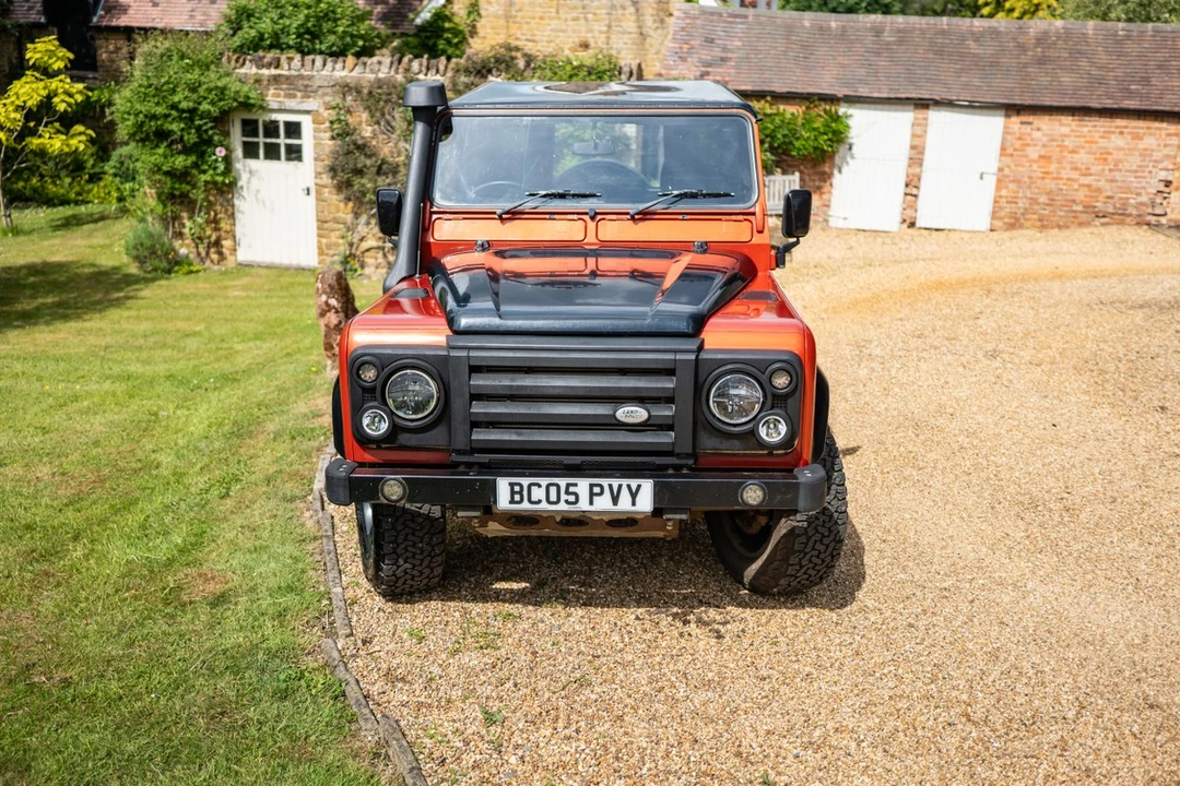 2005 Land Rover Defender 90 - Image 22 of 30