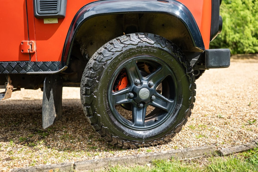 2005 Land Rover Defender 90 - Image 28 of 30
