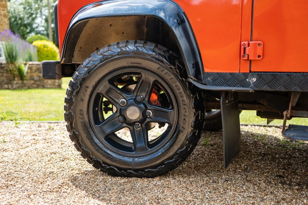 2005 Land Rover Defender 90 - Image 27 of 30