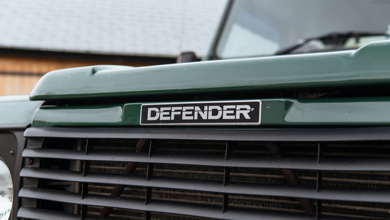 2005 Land Rover Defender 90 - Image 12 of 31