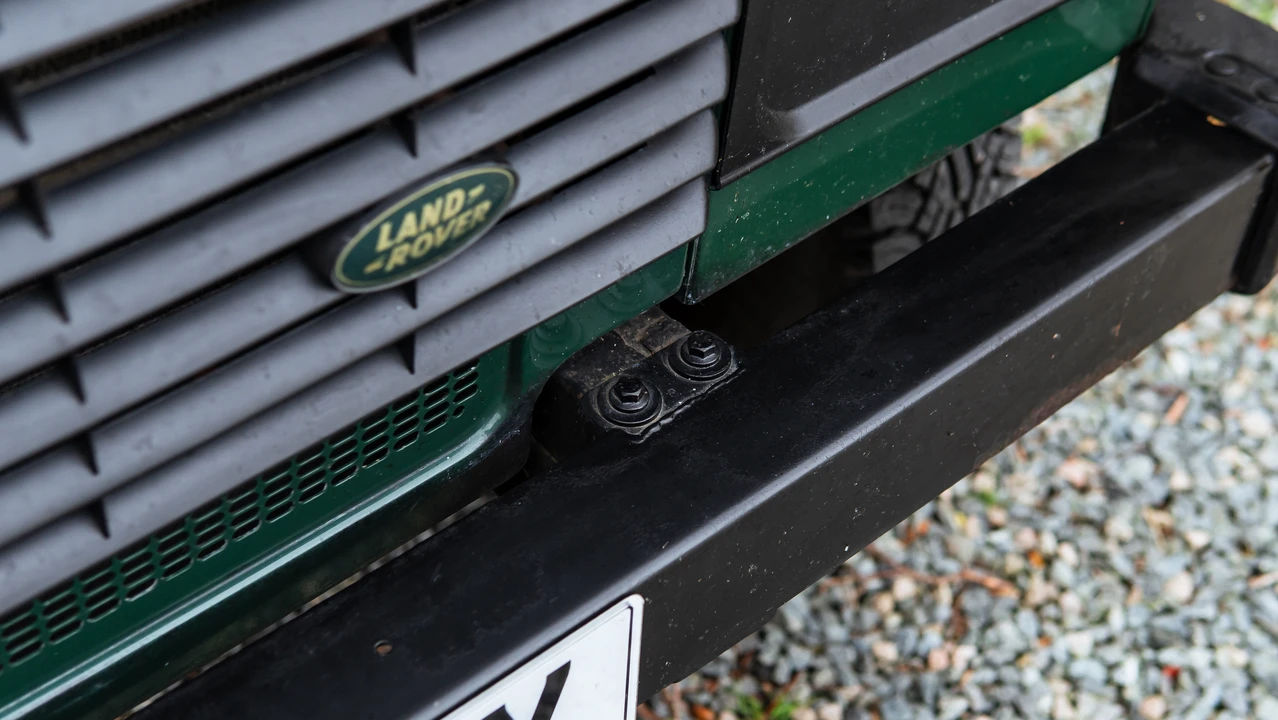 2005 Land Rover Defender 90 - Image 13 of 31