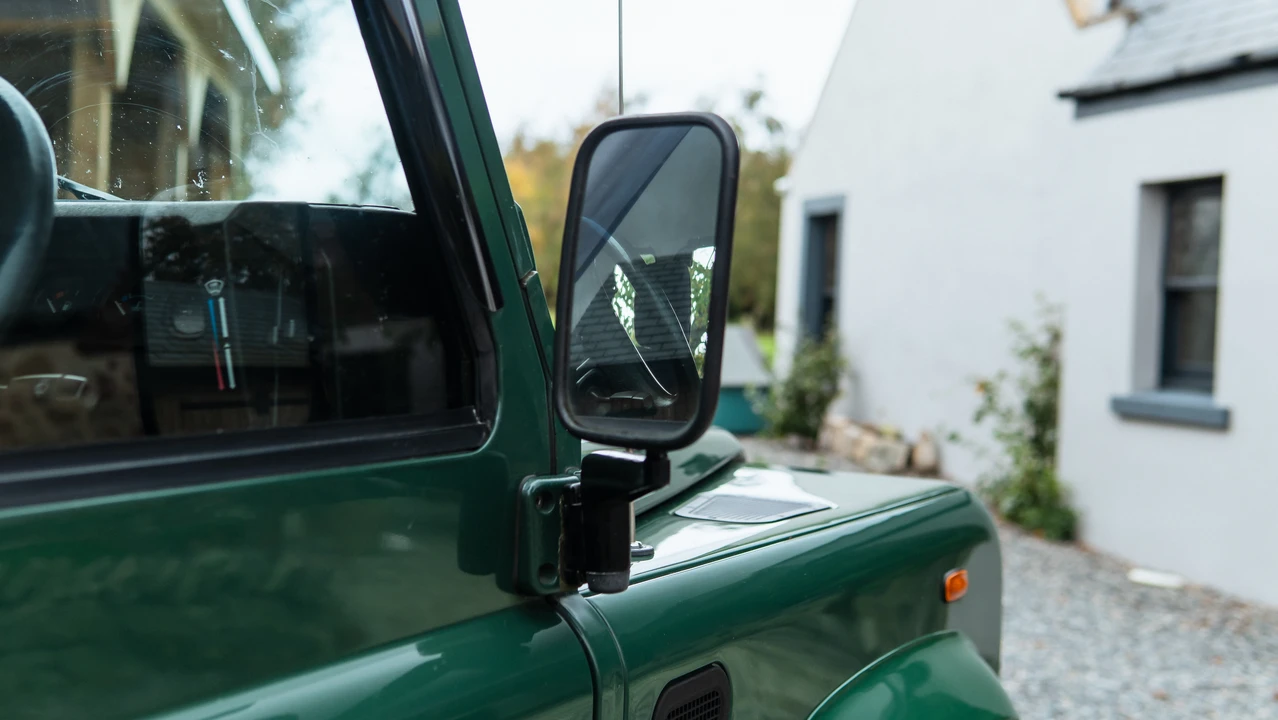 2005 Land Rover Defender 90 - Image 29 of 31