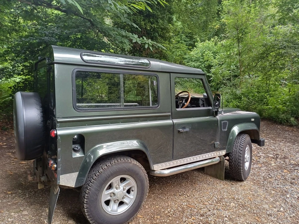 2005 Land Rover Defender 90 - Image 26 of 30